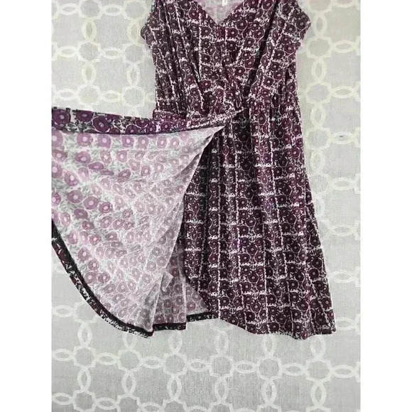 BCBGGeneration Floral Wrap Spaghetti Strap Mini Dress S - 347 - Picture 3 of 10